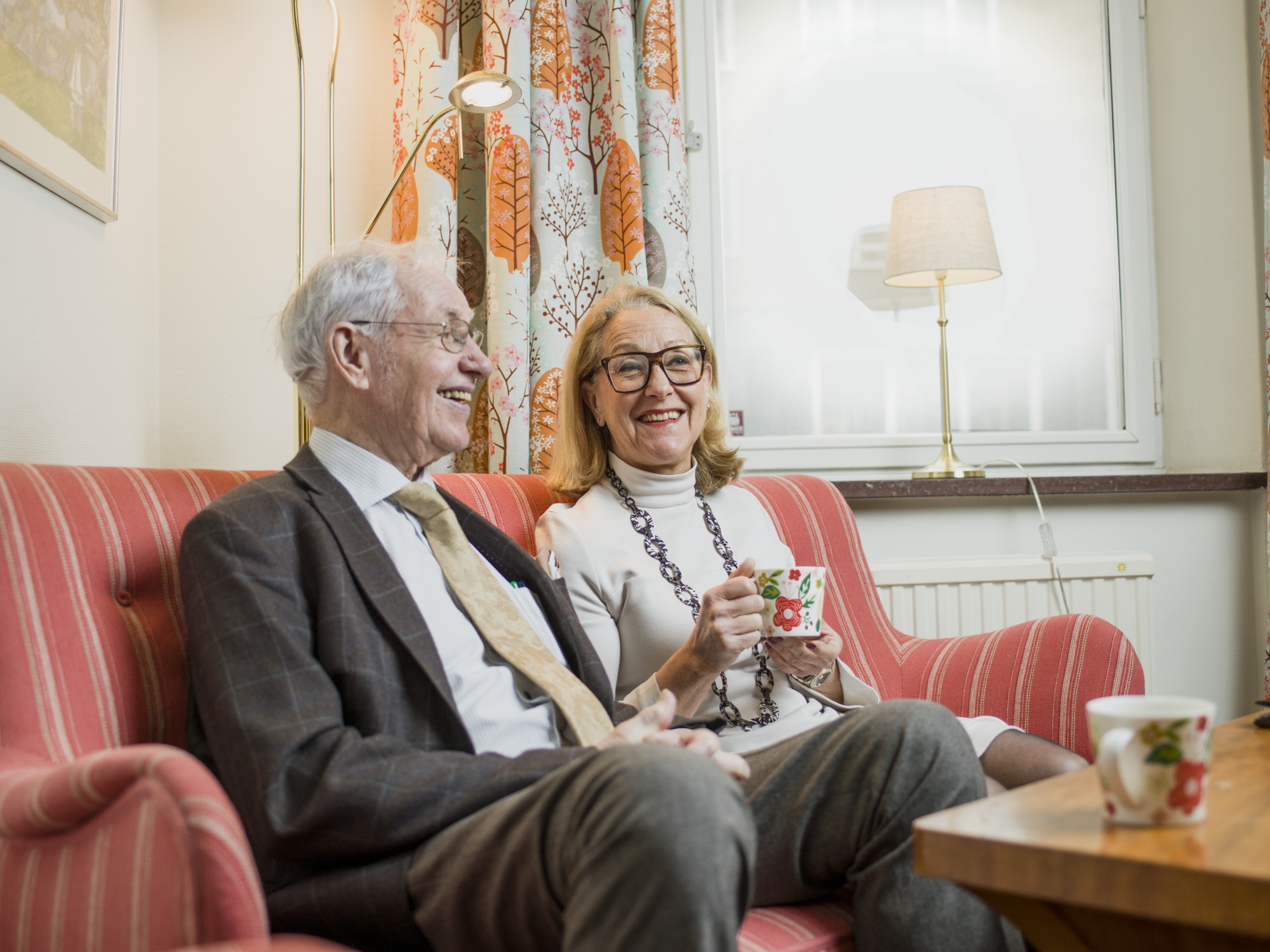 Vd Charlotta Wikstrom och hennes far Olle Floren.jpg